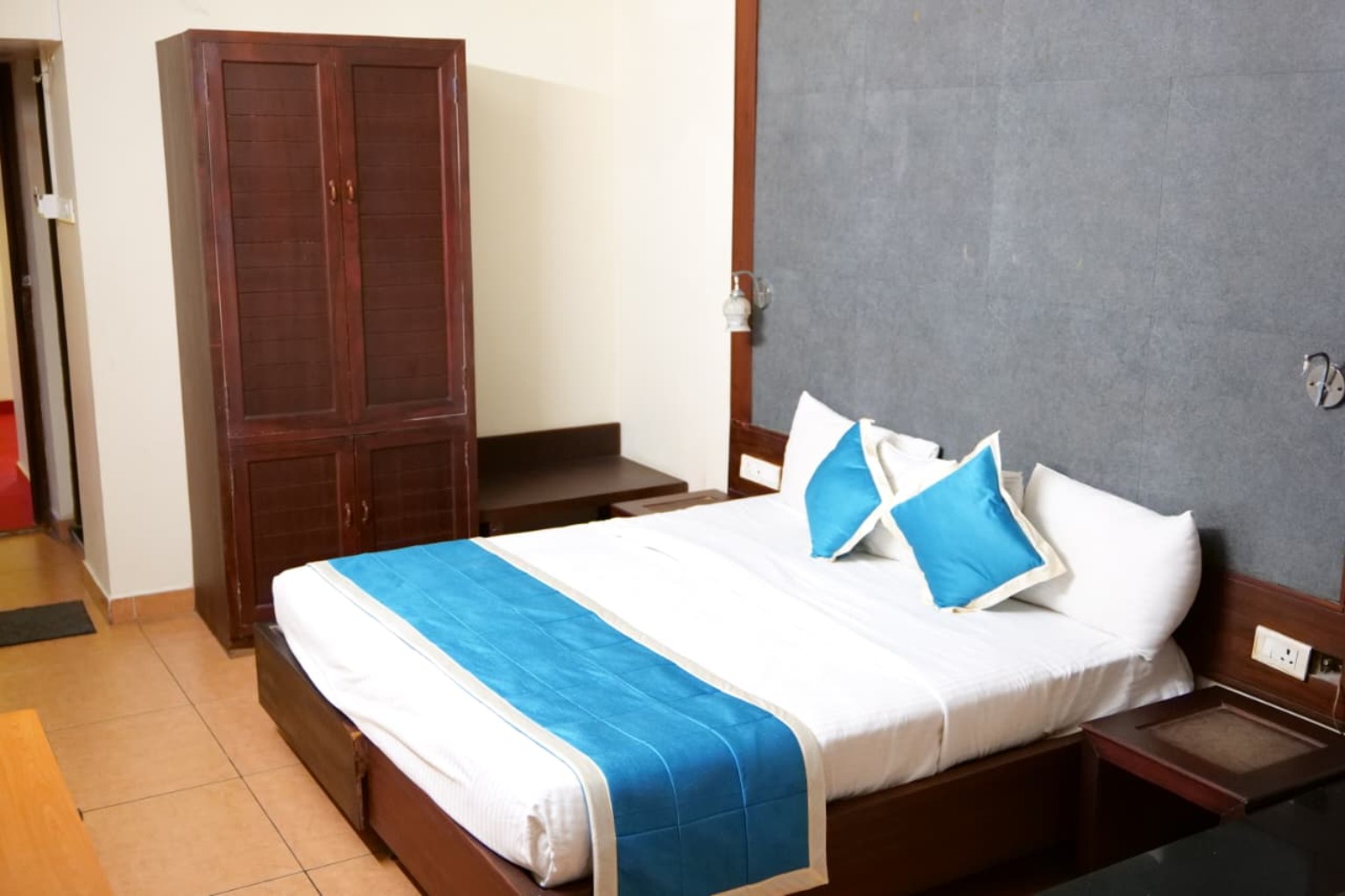 Woodland Suites room