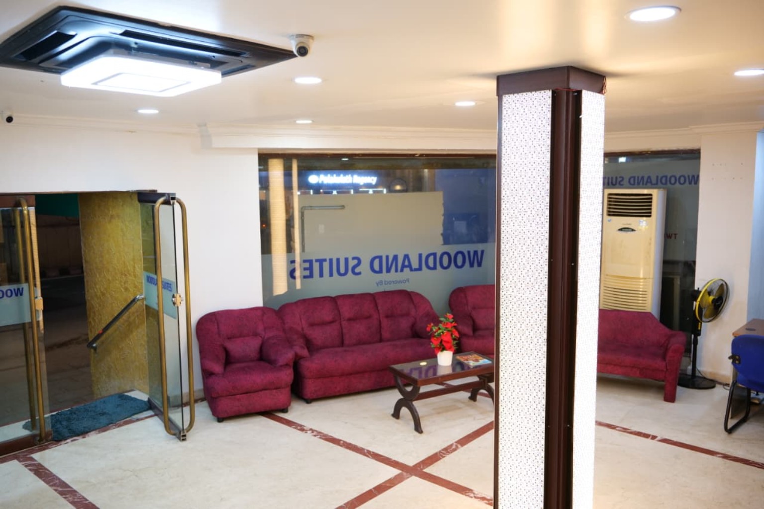 Woodland Suites lobby